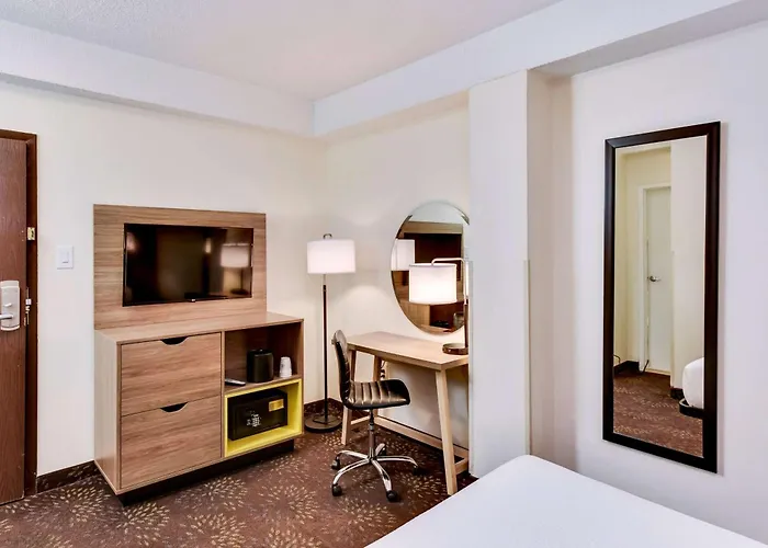Cheap hotel: Days Inn By Wyndham Washington Dc/Connecticut Avenue