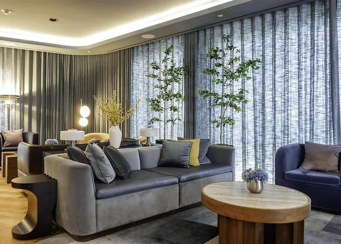 Family Hotel: The Morrow Washington Dc, Curio Collection By Hilton